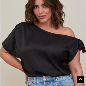 Torrid off the shoulder black top